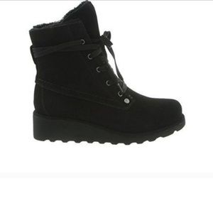 BearPaw wedge boot